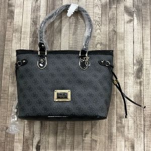 GUESS SATCHEL CORDELIA   NWT
